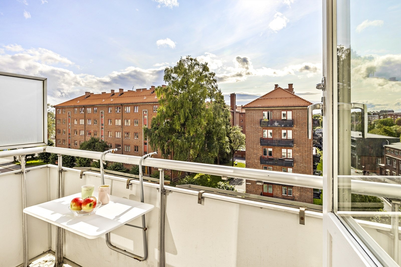 Dette er en trivelig balkong med gode solforhold. Galleribilde