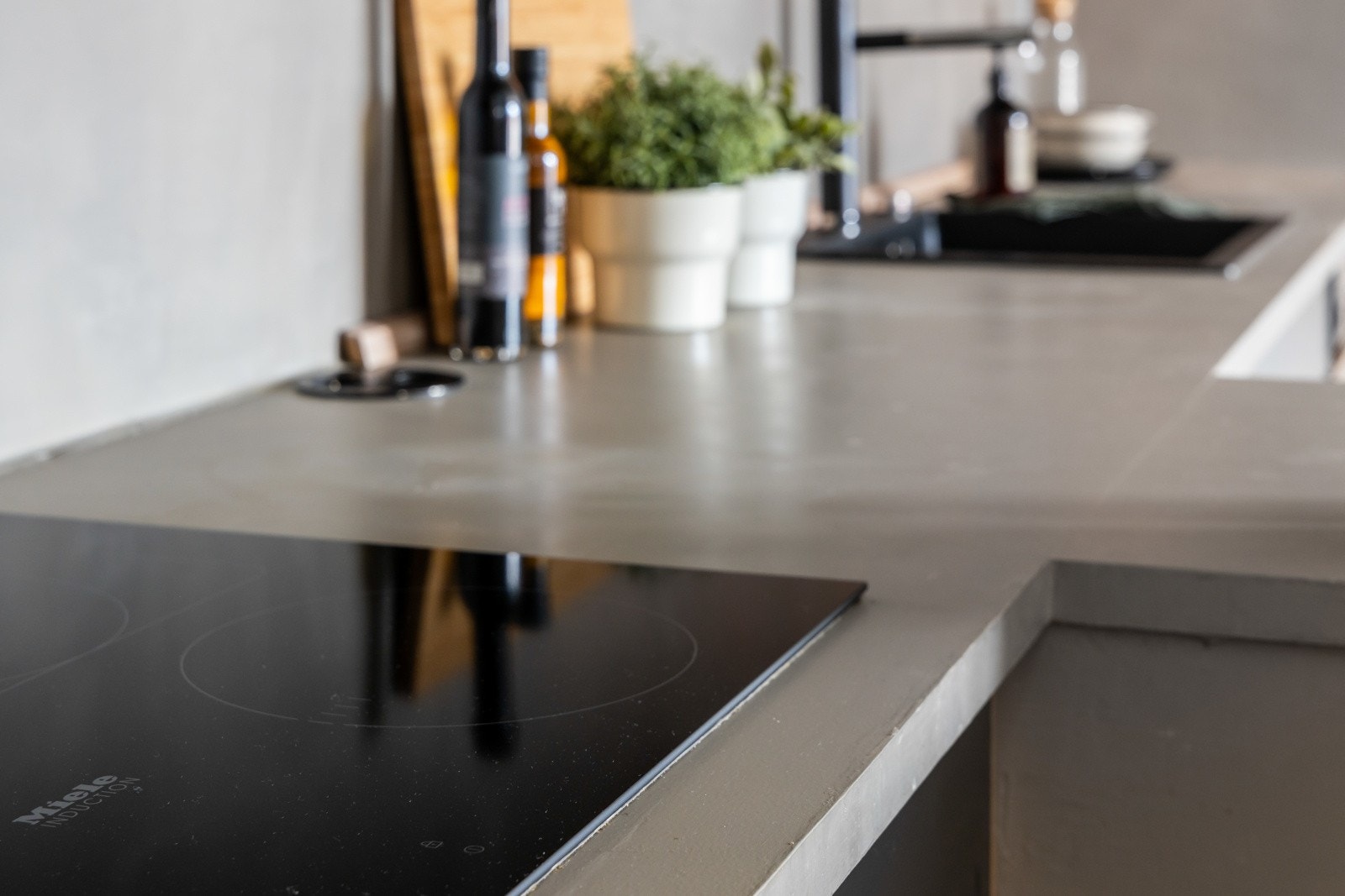 Integrerte hvitevarer på kjøkkenet Galleribilde