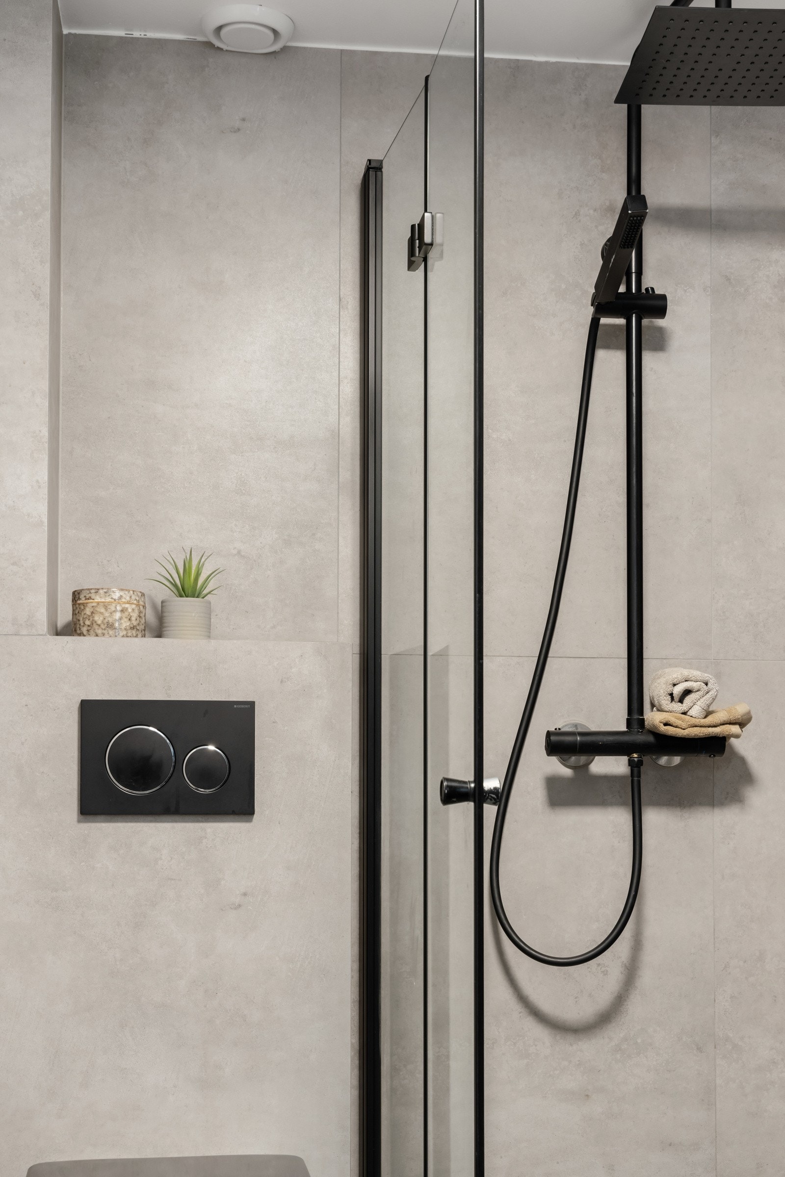 Moderne baderomsinnredning Galleribilde