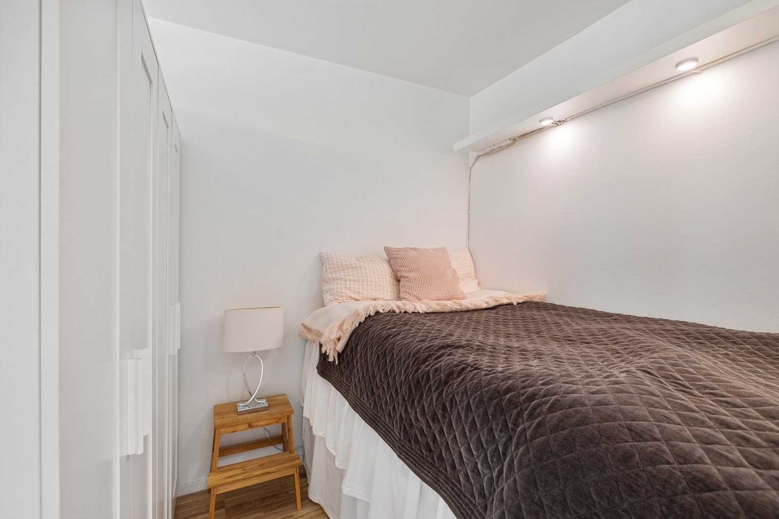 Stor og praktisk sovealkove. Galleribilde