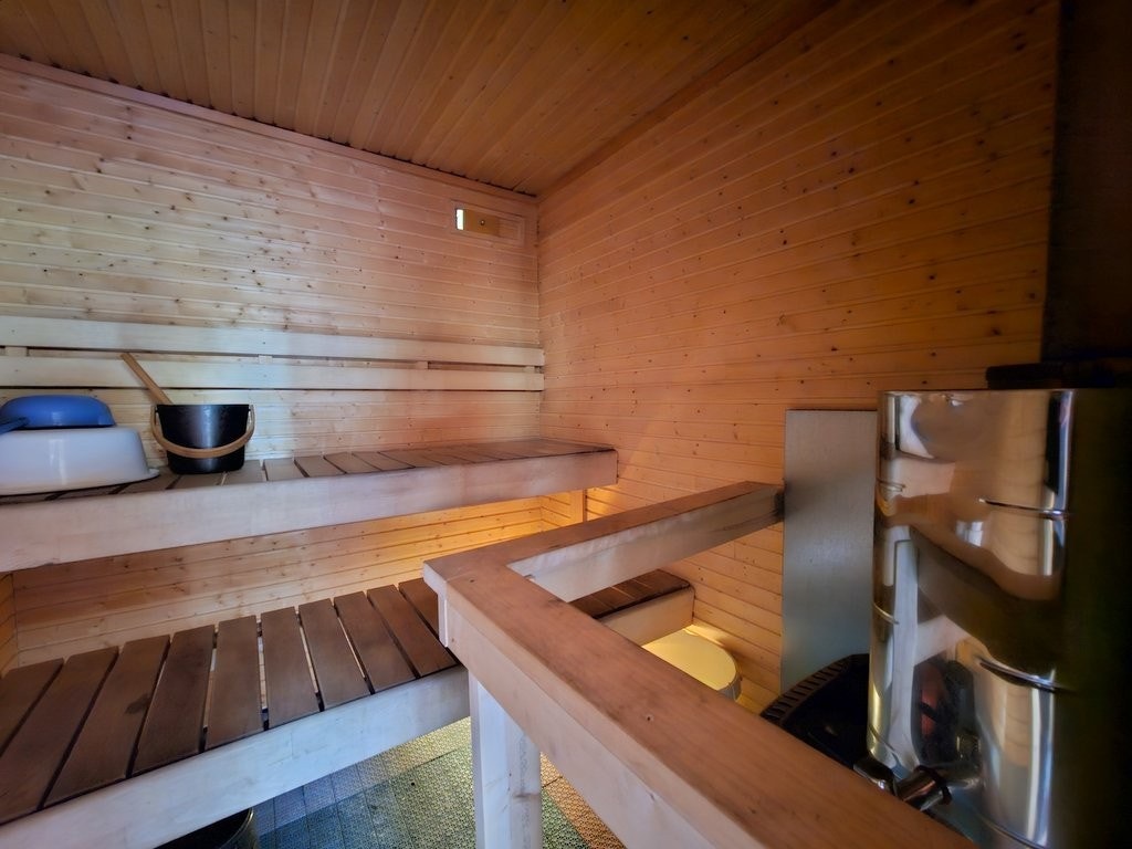 Vedfyrt badstue Galleribilde