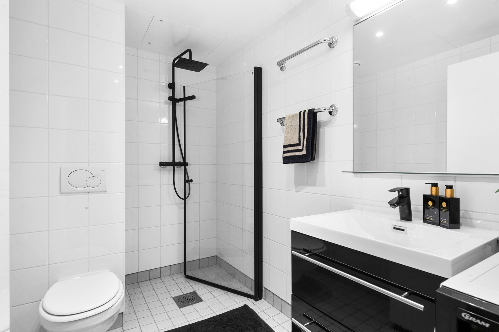 Opplegg for vaskemaskin. Galleribilde