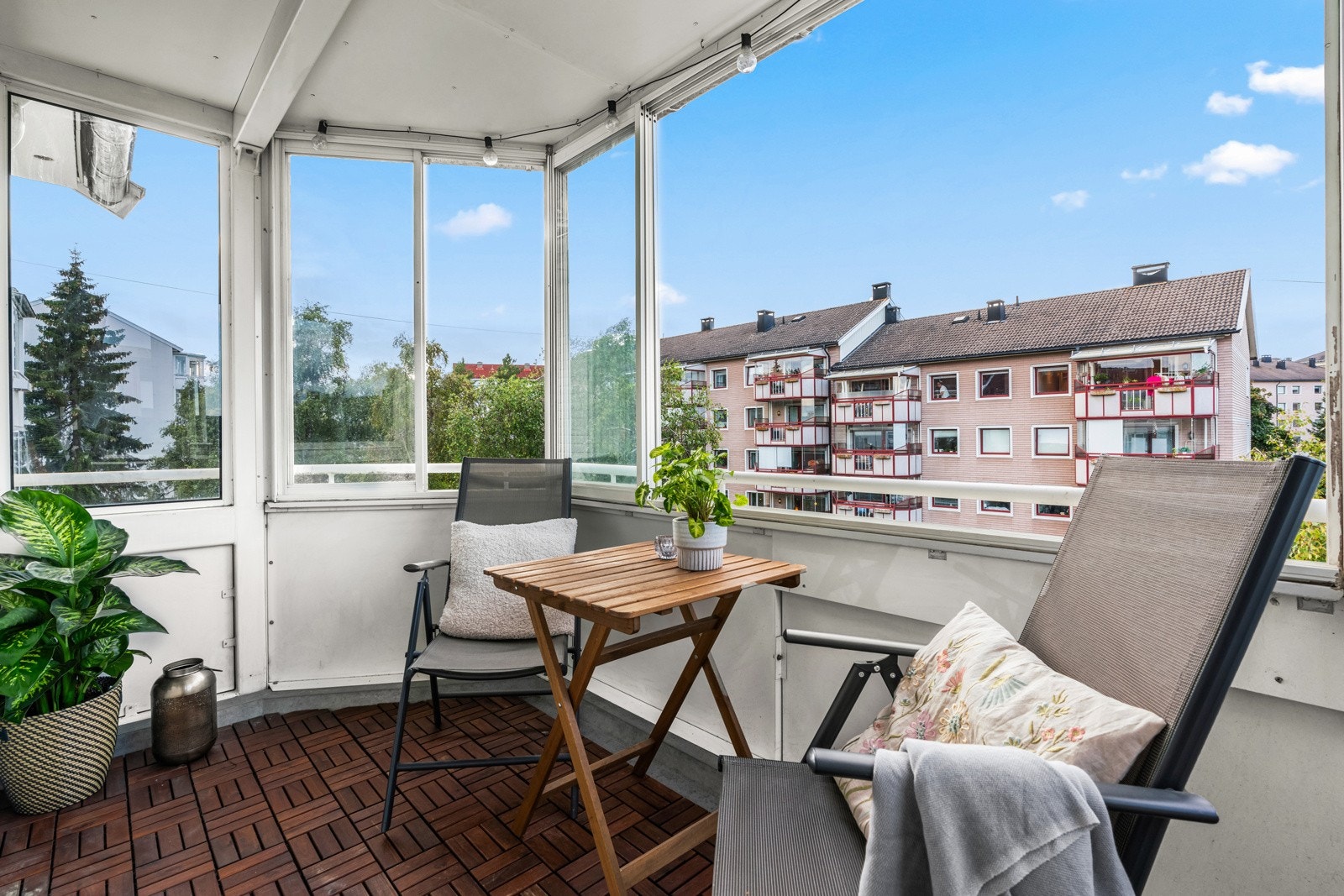 En gjennomgående 3-roms beliggende i 4. etasje. Galleribilde