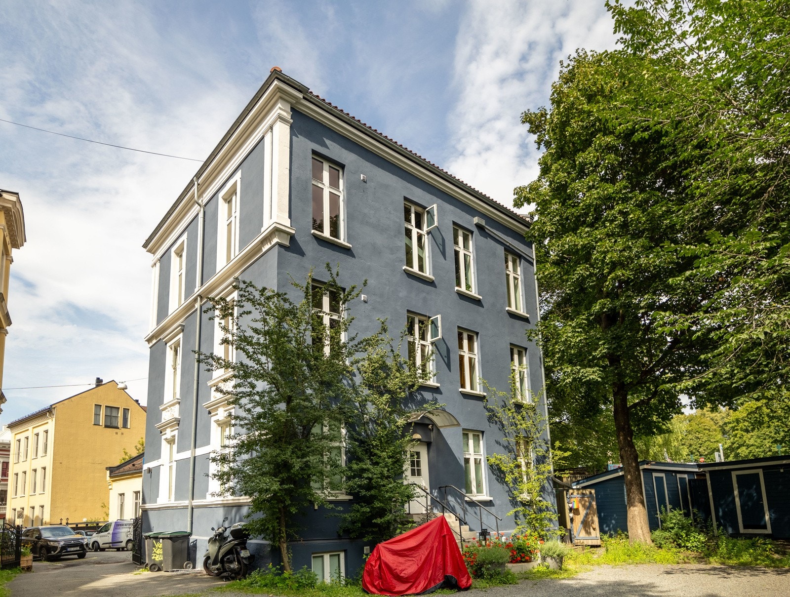 Dette er et flott område i Gamlebyen hvor man er i nærheten til alt man trenger i hverdagen. Galleribilde