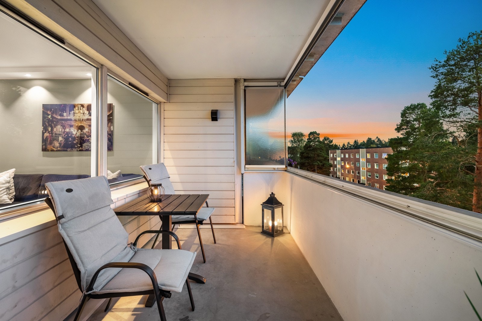 Balkongen er målt til cirka 8 m² og har mulighet for innglassing Galleribilde