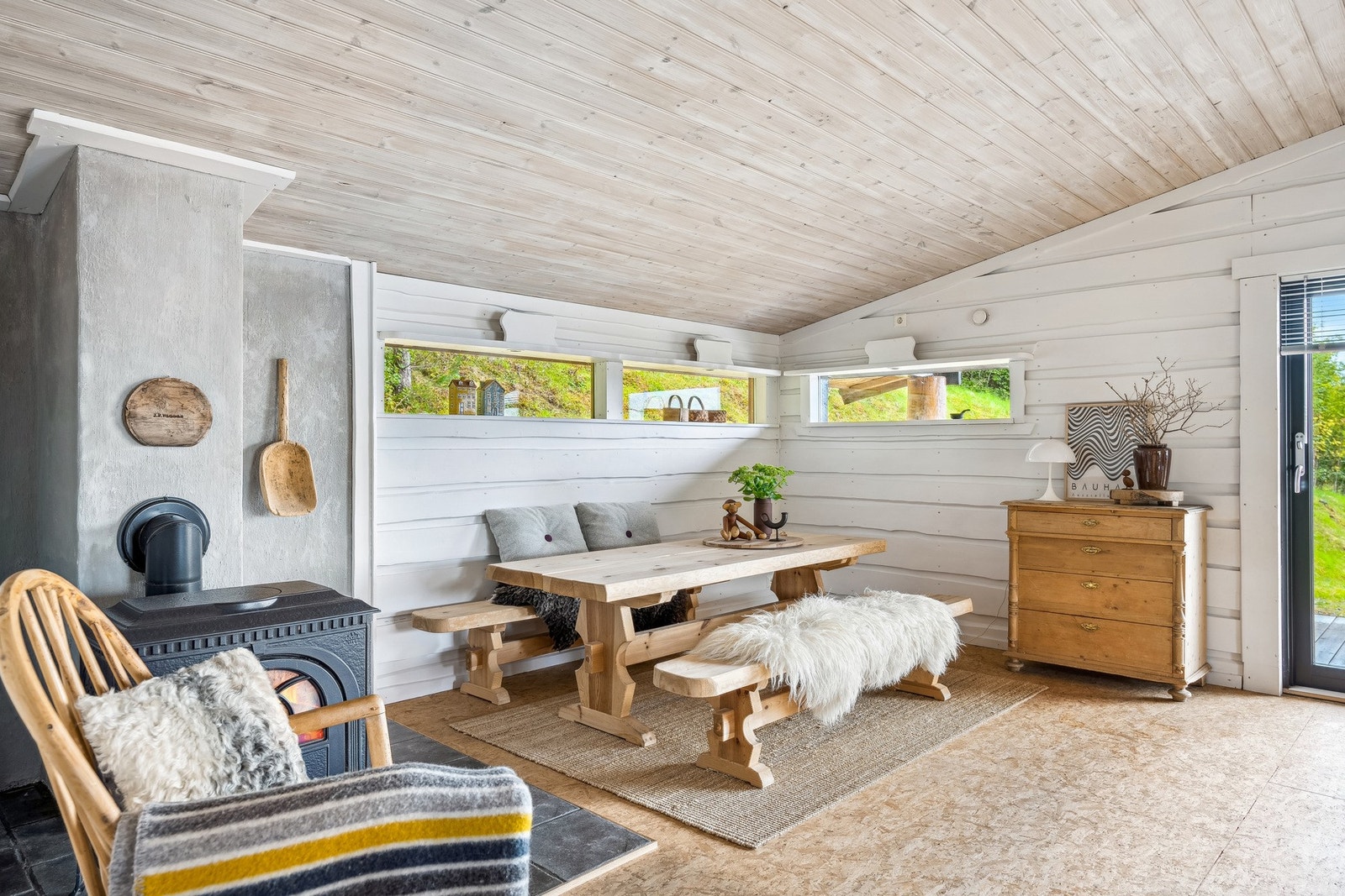 Møbleringsfriheten i stuen er god, og her samles familien for hyggelige måltider. Galleribilde