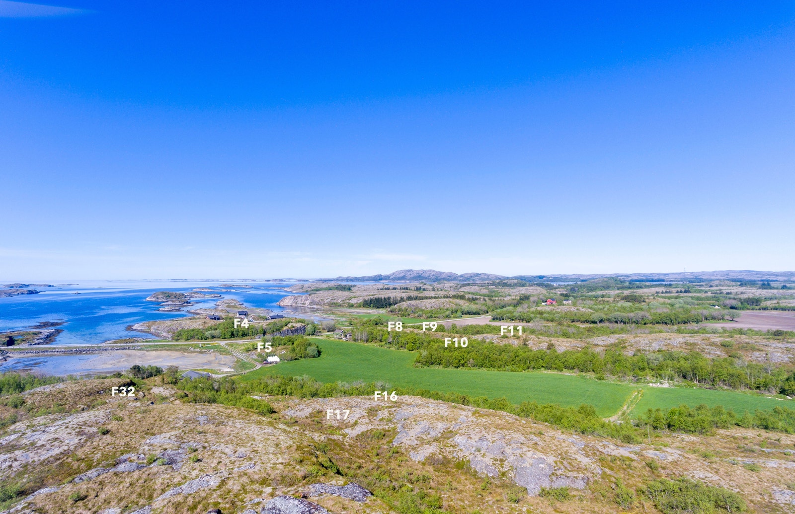 Tomteplasseringene er optimalisert iforhold til terreng og solforhold Galleribilde