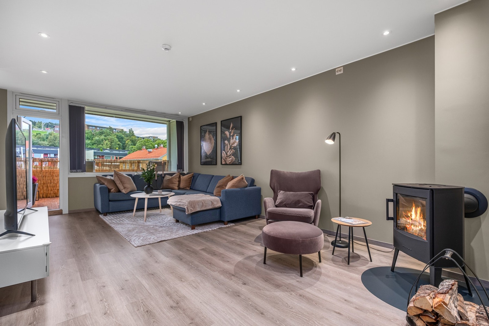 Velkommen til Karolinerveien 7 A, presentert av EiendomsMegler 1 ved Alan Shaswar. Galleribilde