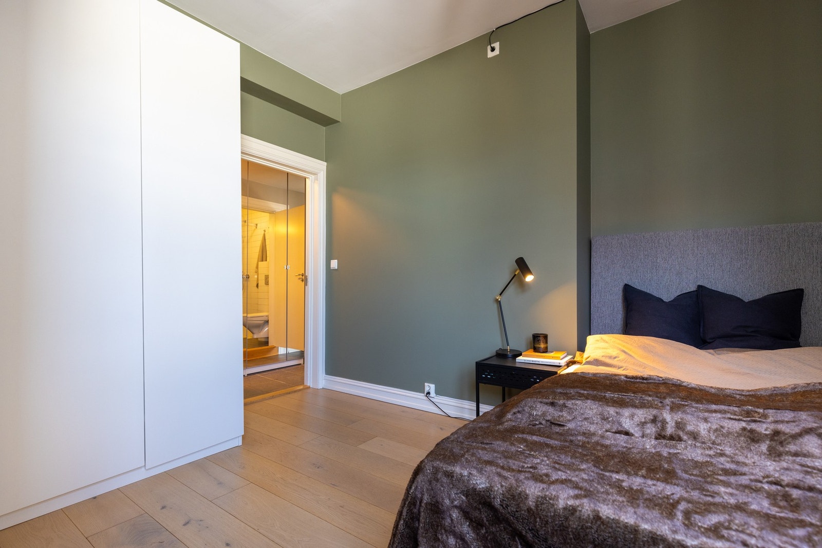 Garderobeløsningen medfølger ved salg. Galleribilde