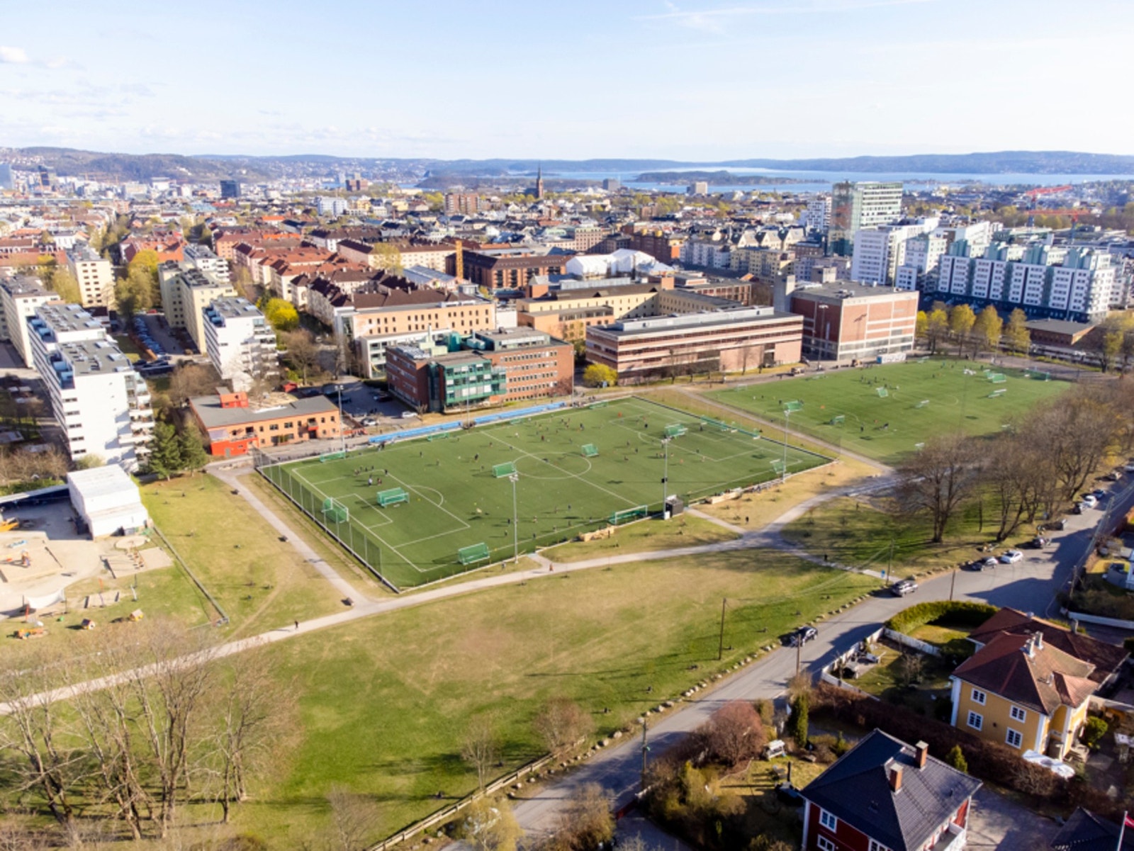Du har i tillegg nærhet til Tørteberg kunstgress. Galleribilde