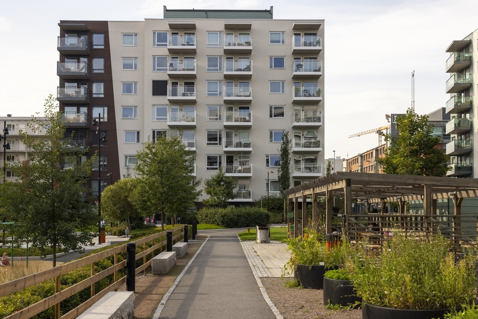 Her har du tilgang til et av Lørens fineste park/fellesområder til enhver tid! Galleribilde