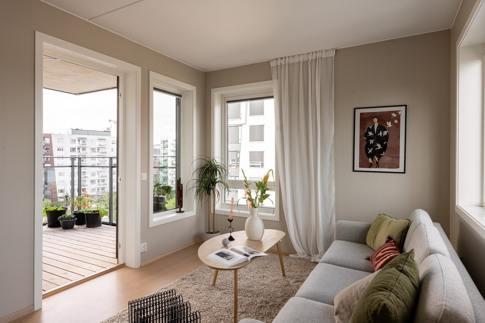 Leiligheten stod ferdig i 2018 og holder en høy standard så her kan du flytte rett inn! Galleribilde
