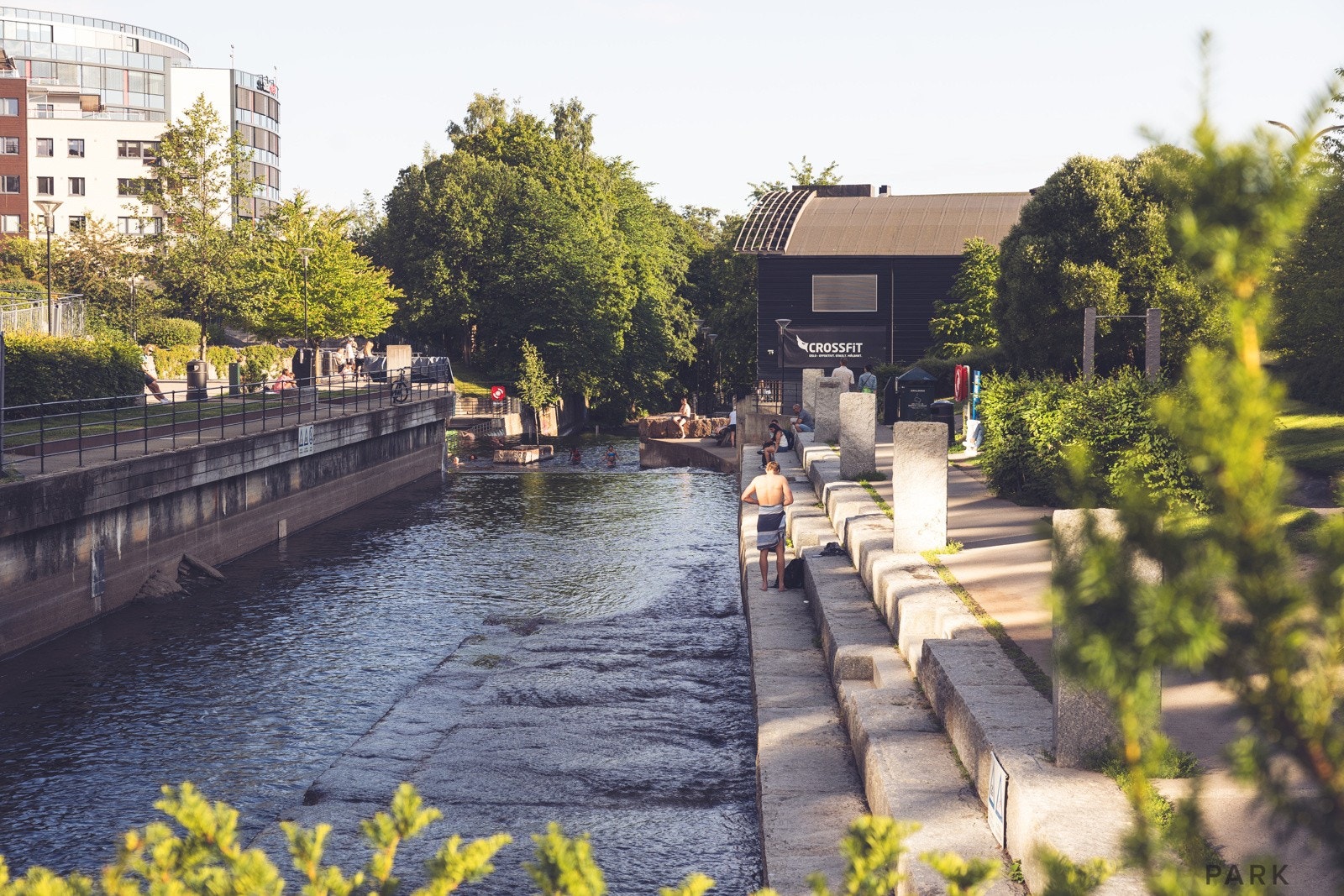 Badeplassen i Nydalen ligger bare ett steinkast unna leiligheten. Galleribilde
