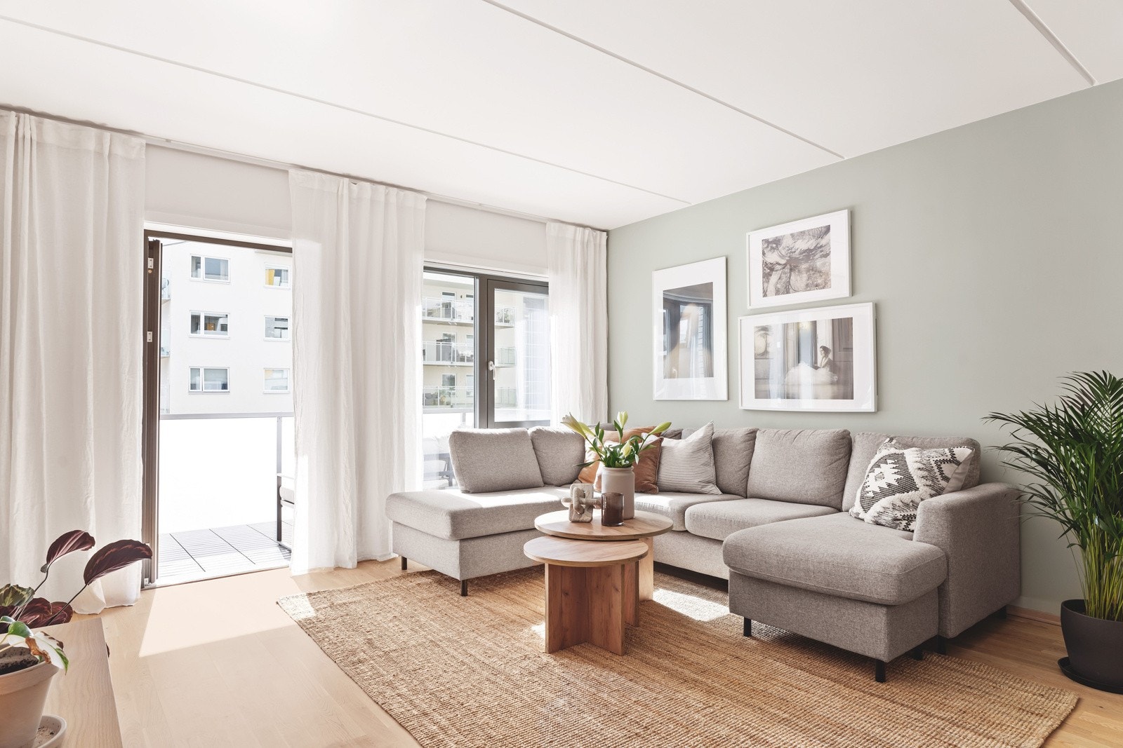 Lekker og lys 3-roms med sydvendt balkong (8,5 m2) og hybel Galleribilde