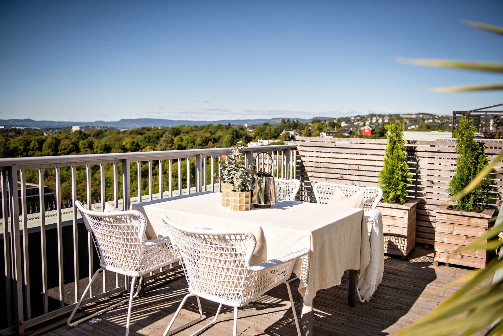 Spektakulær penthouse med privat takterrasse + balkong, heis og mulighet for garasje i kjeller Galleribilde