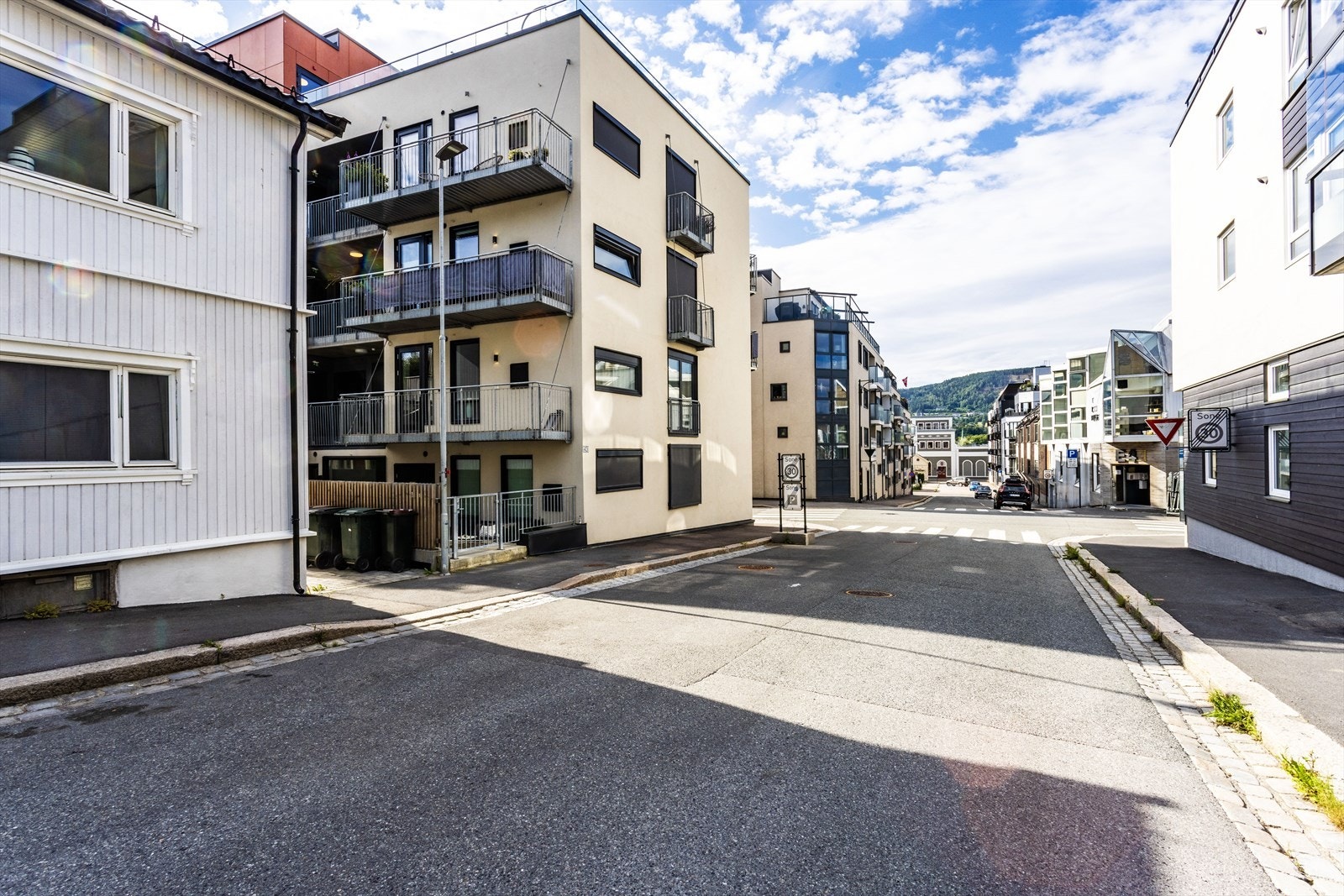 Herfra har du kort vei til butikker og kjøpesenter. Galleribilde