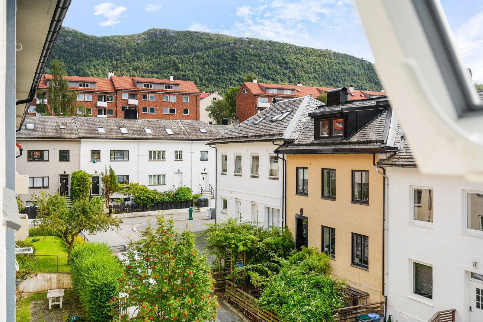Dette er et stille og rolig nabolag med lite trafikkstøy. Galleribilde