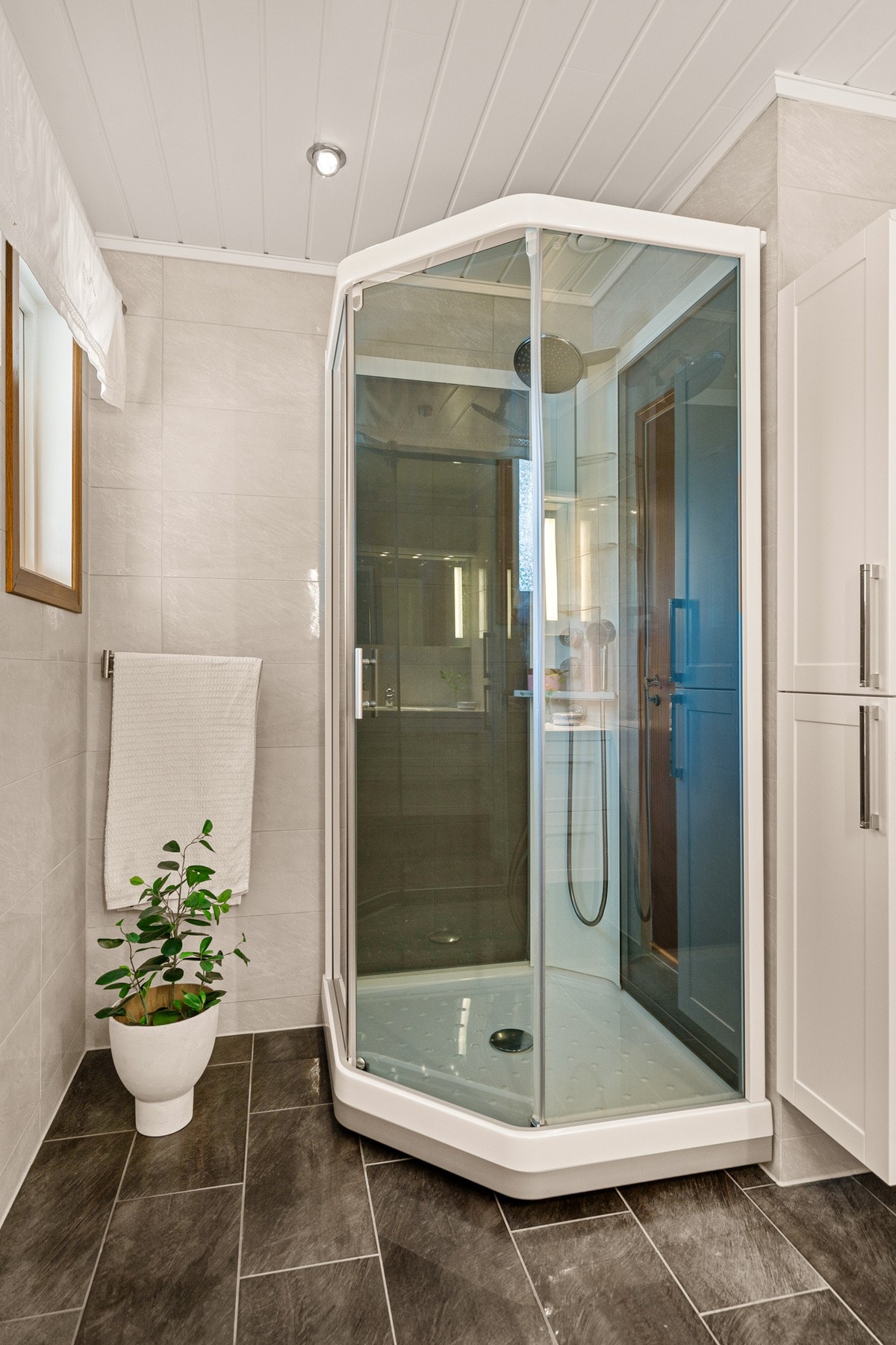 Baderommet ble i følge eier oppgradert i omkring 2017. Galleribilde