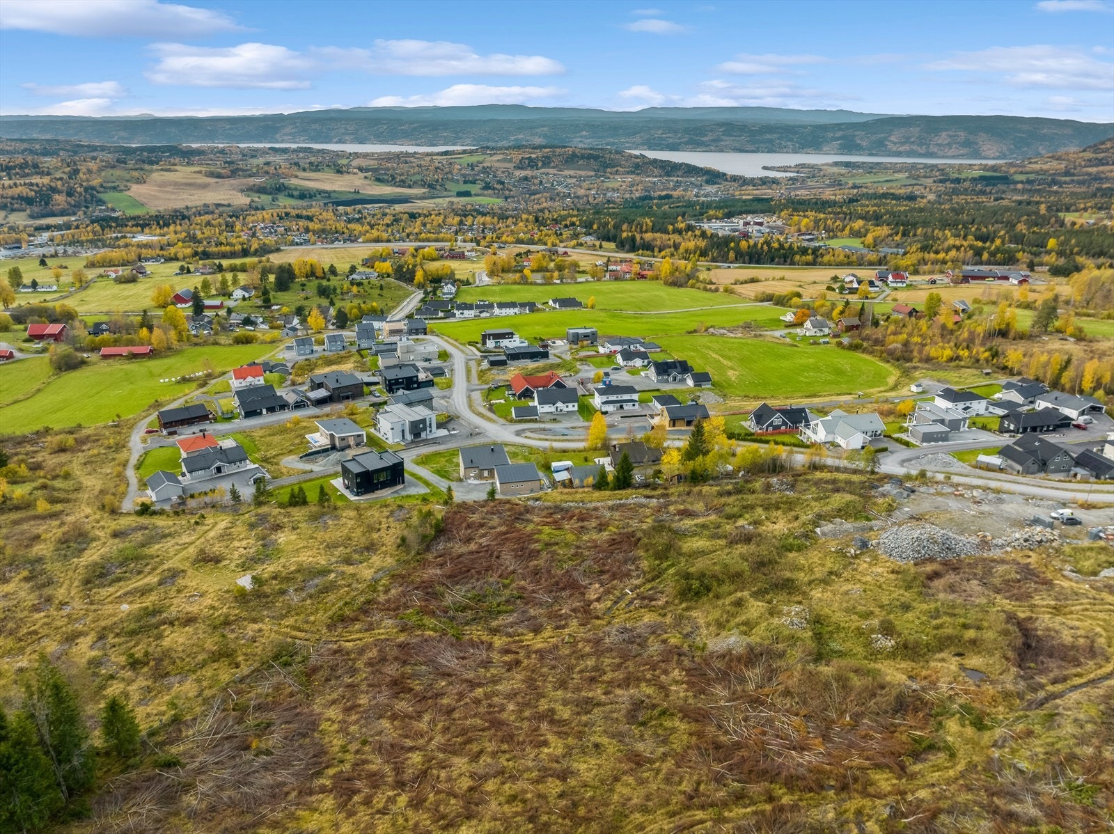 Kort avstand til skole og barnehage! Galleribilde