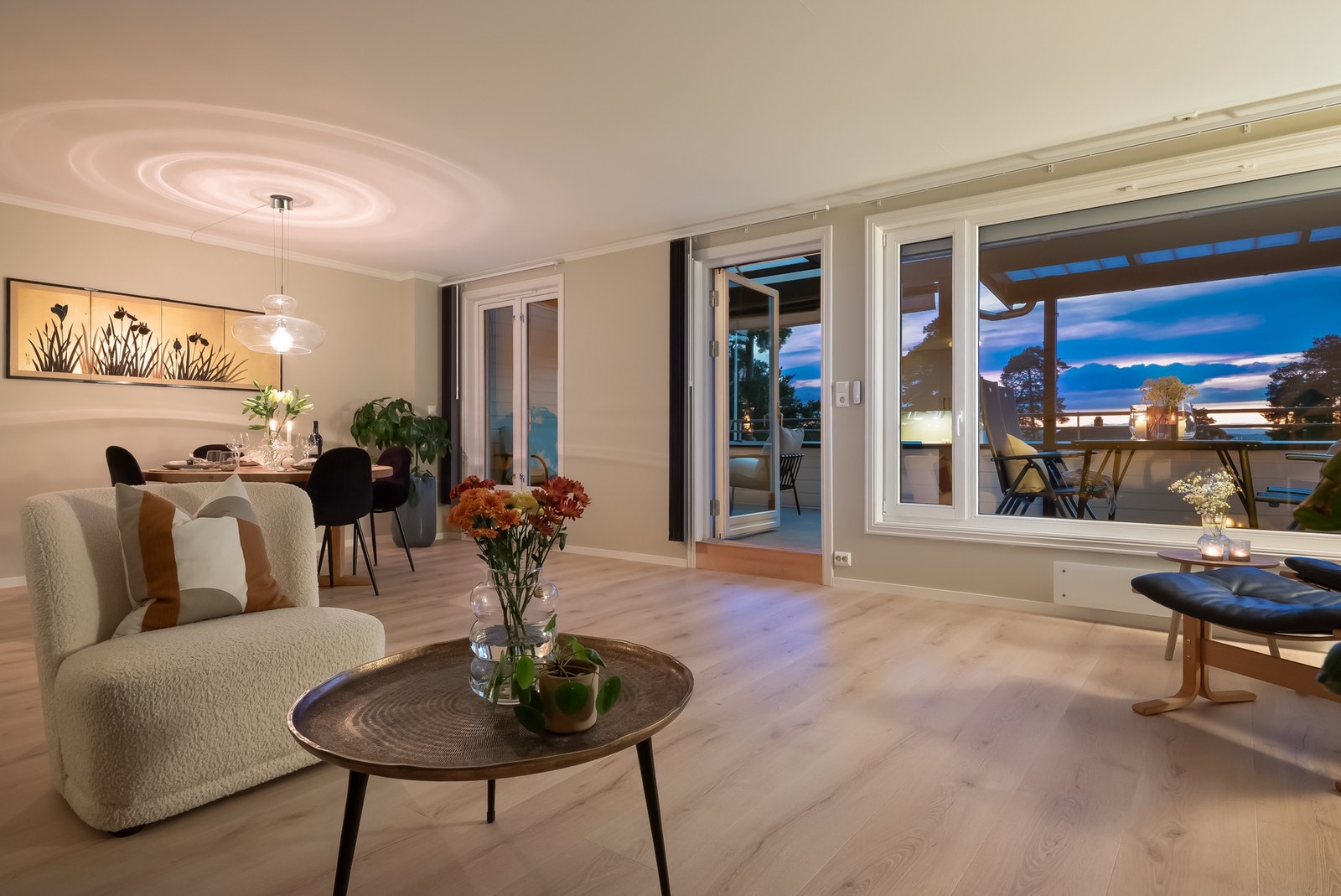 Plass til sosiale sammenkomster. Galleribilde