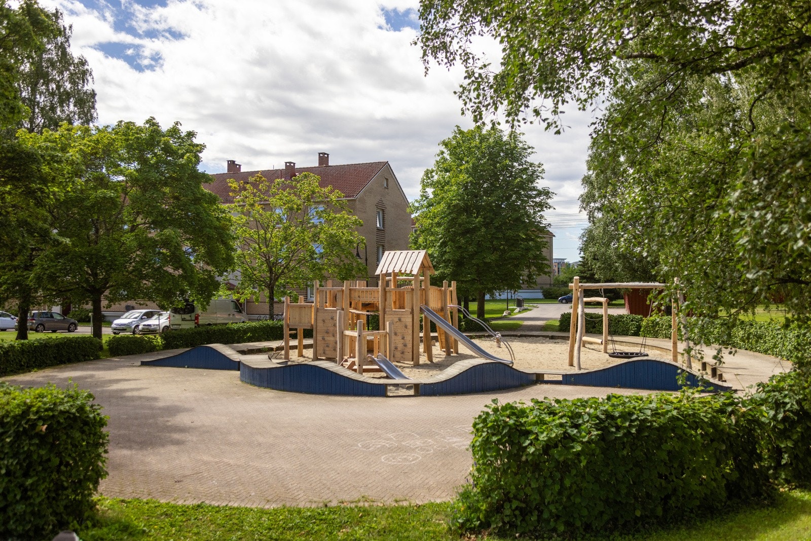 Nedre lekeplass Galleribilde