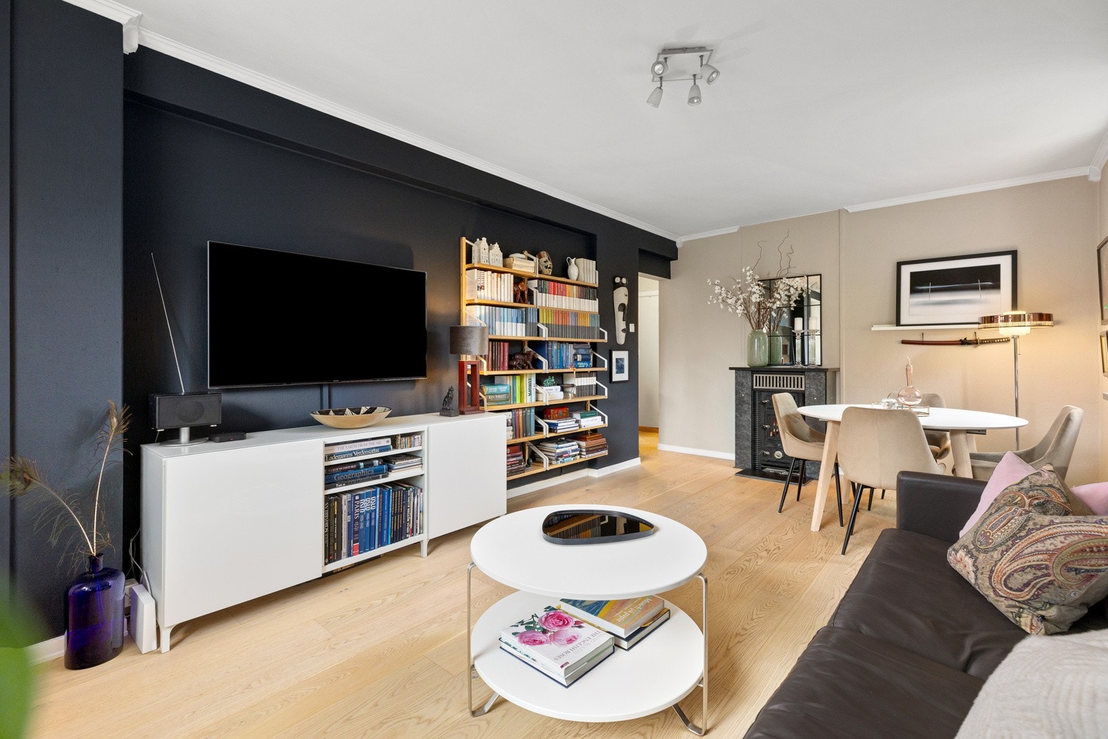 Stilfulll stue med markørfarge Galleribilde