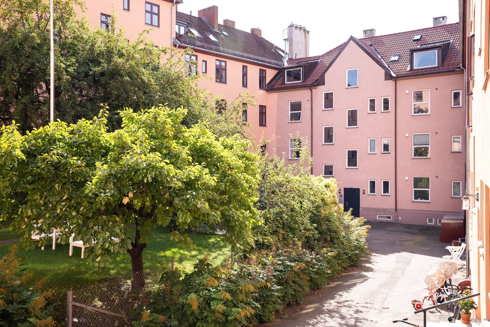 Boligen ligger på populære Sagene med fine turmuligheter, kafeer, nisjebutikker, parker, Akerselva og Væyenvollen Gård som nærmeste nabo. Galleribilde