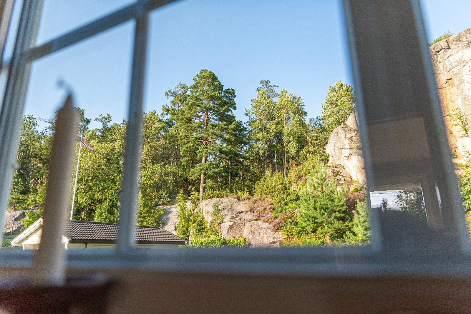 Nydelig utsyn fra kjøkkenvindu Galleribilde