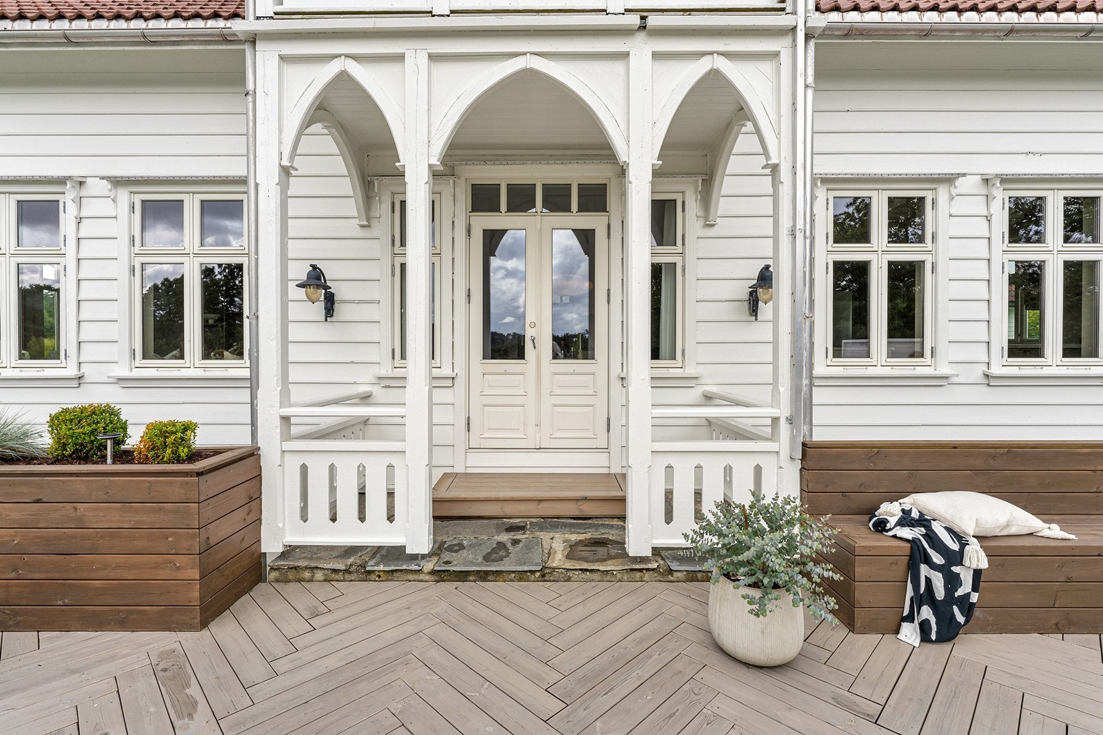 Praktisk og pent overbygg. Galleribilde