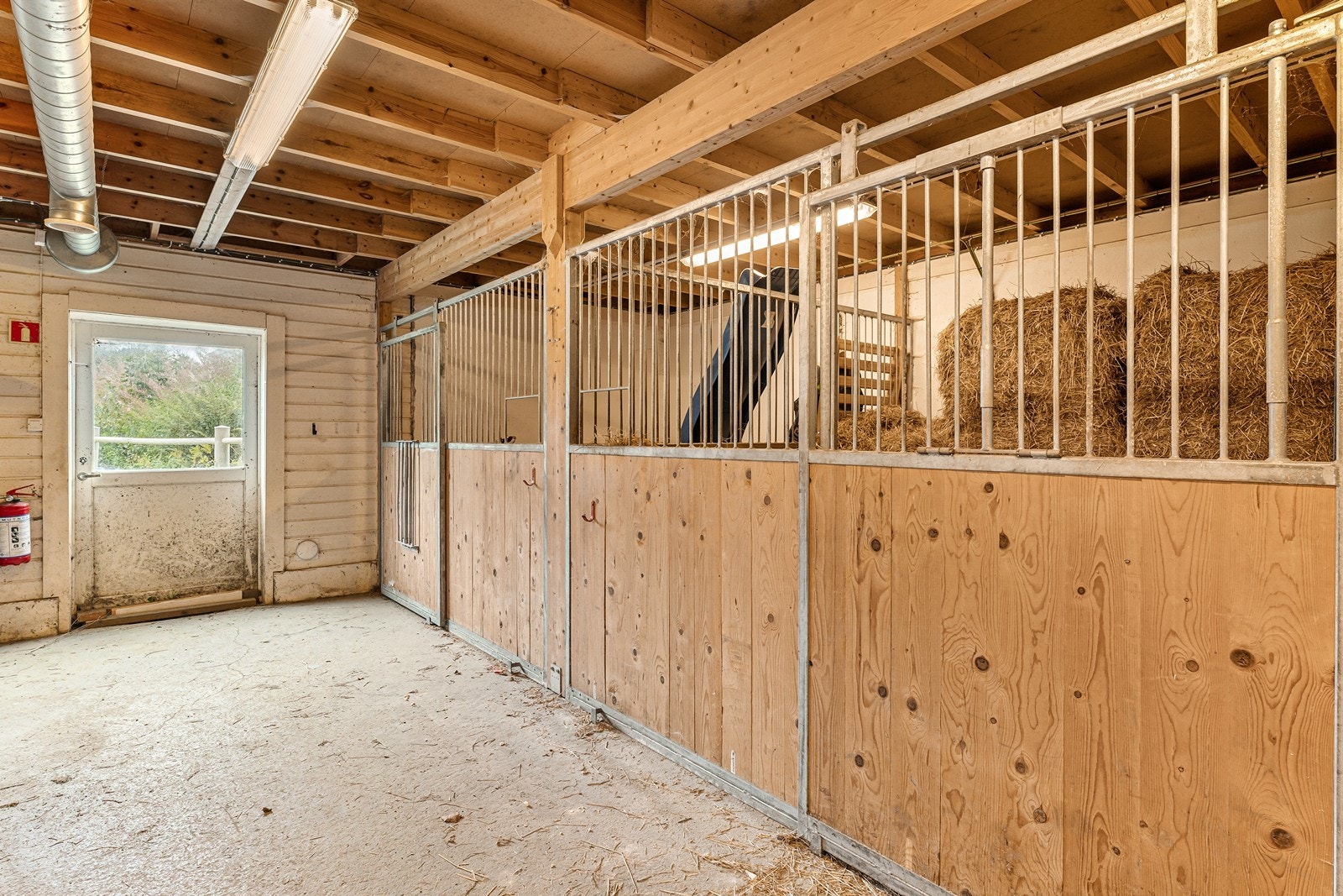 Det er innlagt vann med stoppekran på teknisk bod i 1.etasje. Galleribilde