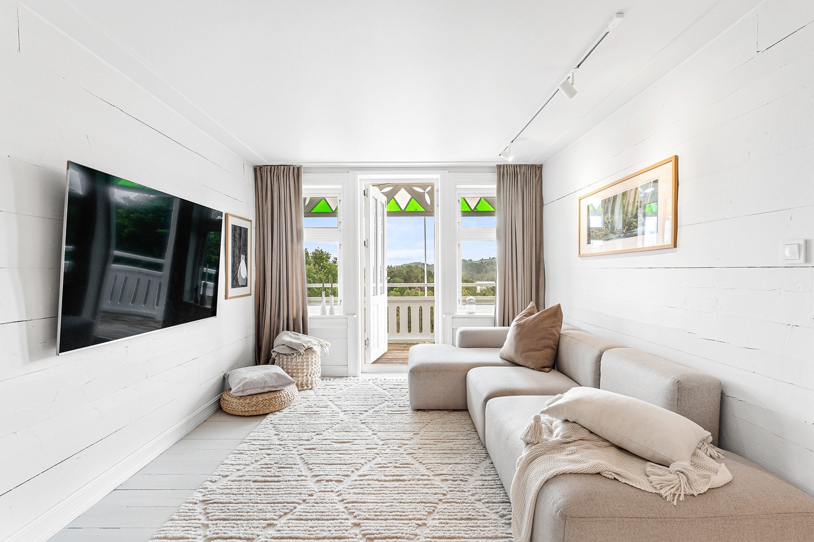 Fin loftsstue. Galleribilde