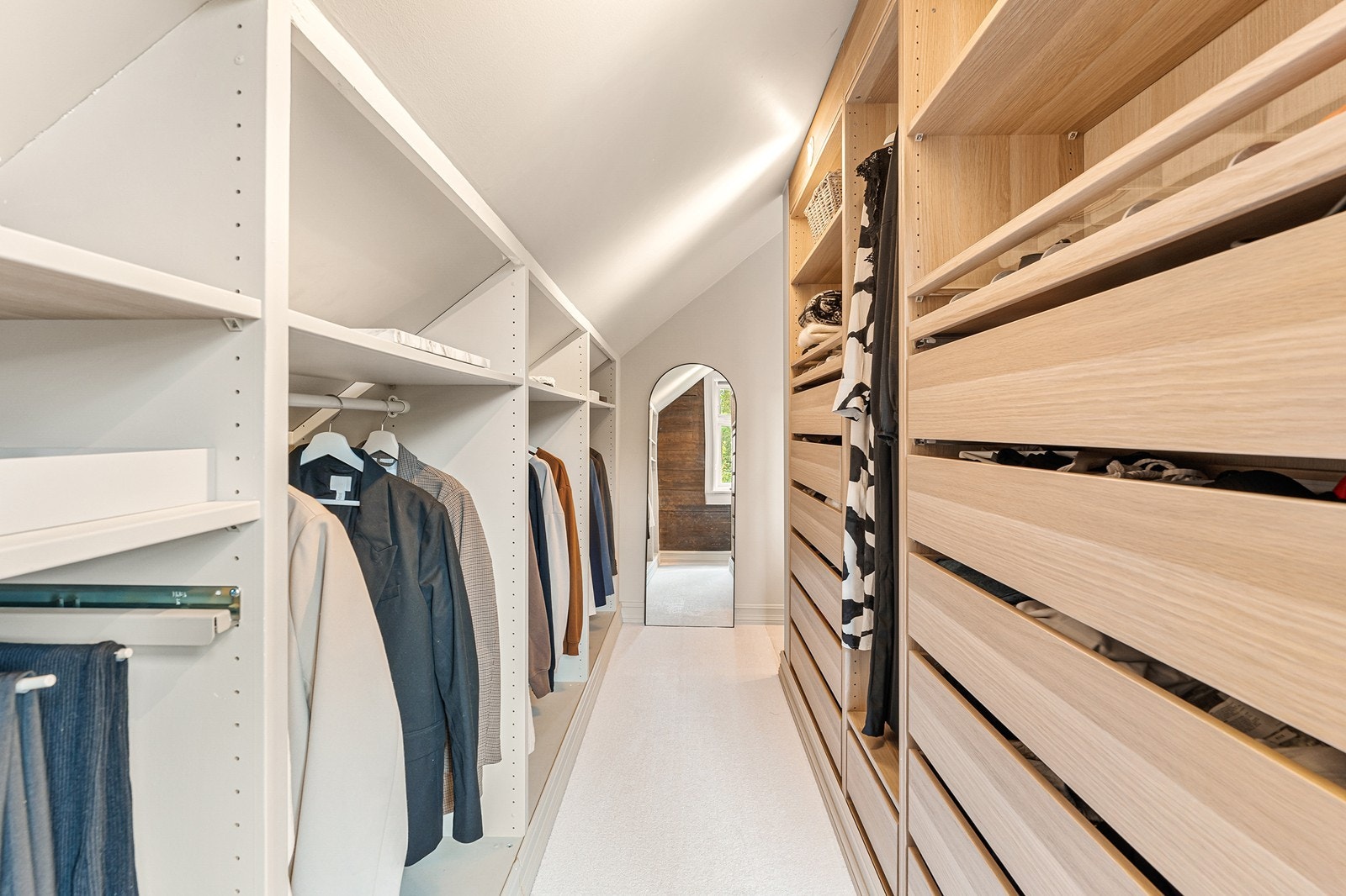 Endelig god plass til alt av klær og utstyr. Galleribilde