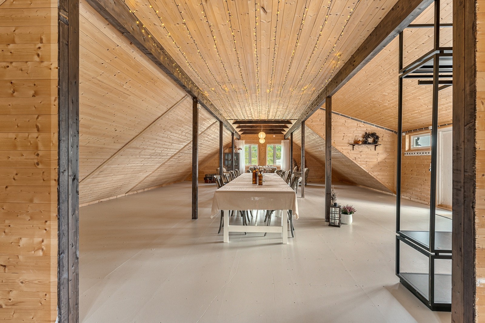 Det er innlagt strøm, men det er ikke innlagt avløp. Galleribilde