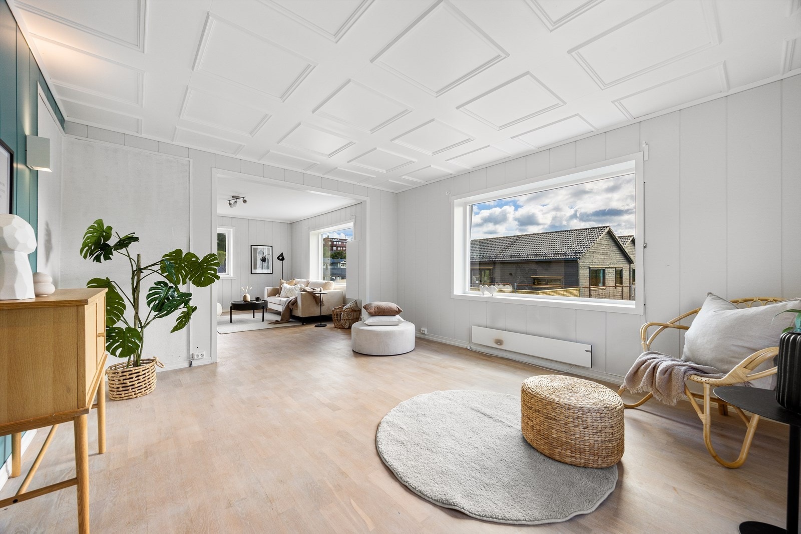 Boligens hovedetasje er jevnlig vedlikeholdt og holder en normalt god standard Galleribilde