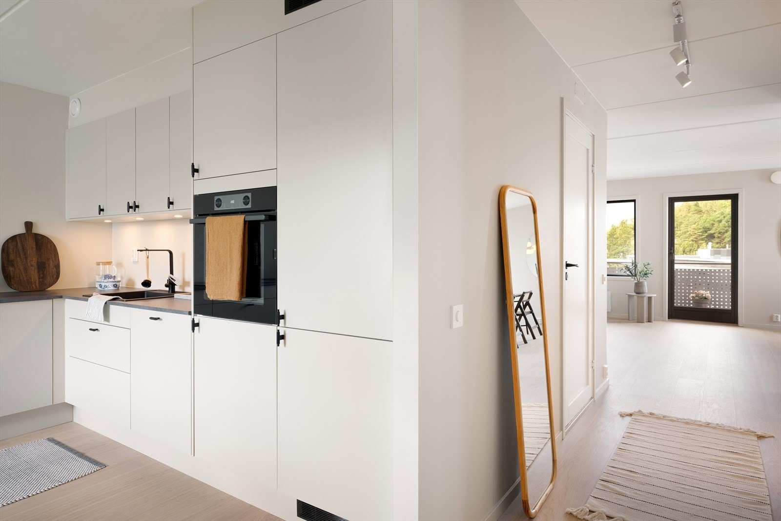 Her kan du flytte rett inn! Ubebodd etter renovering. Galleribilde