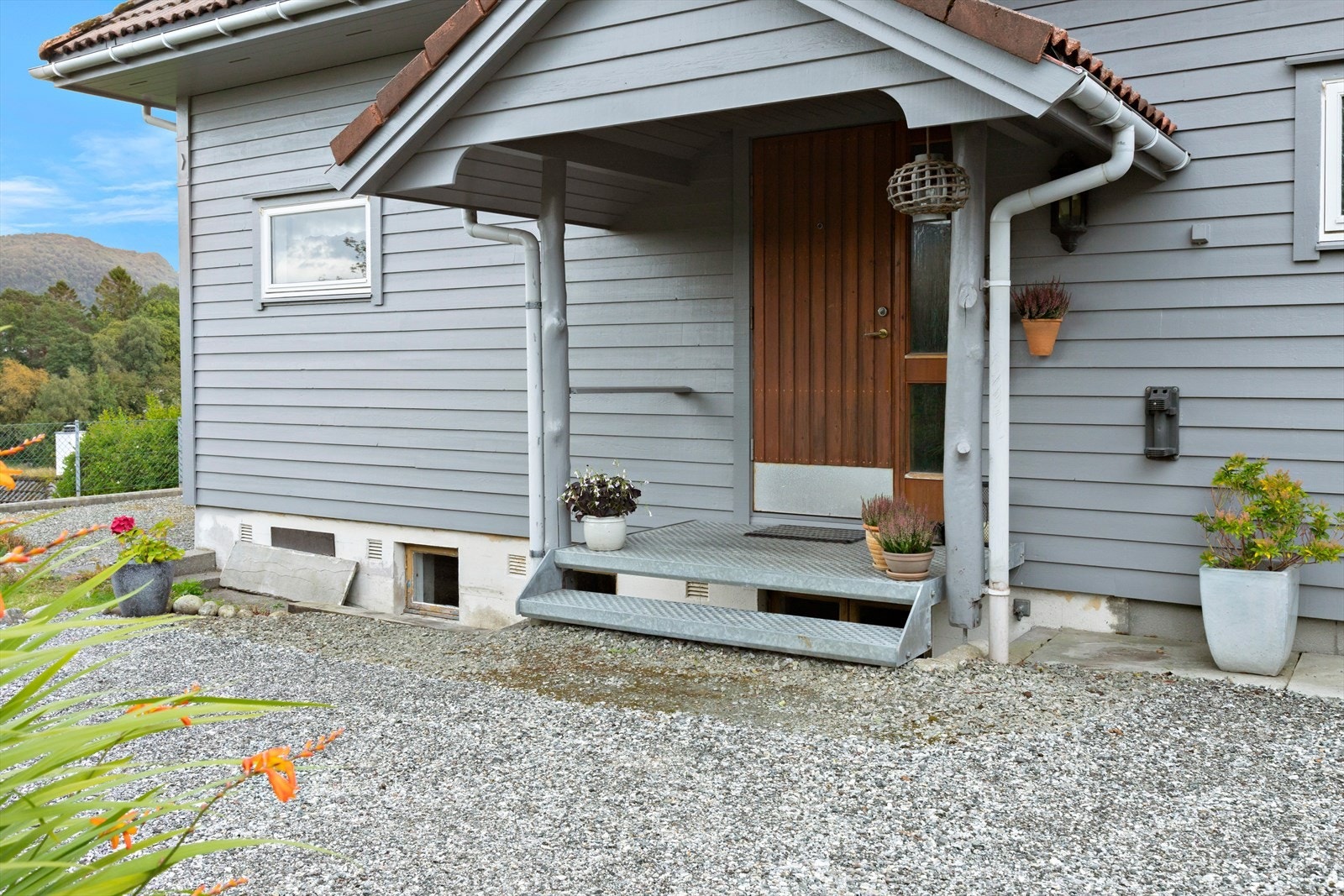 Inngangsparti. Galleribilde