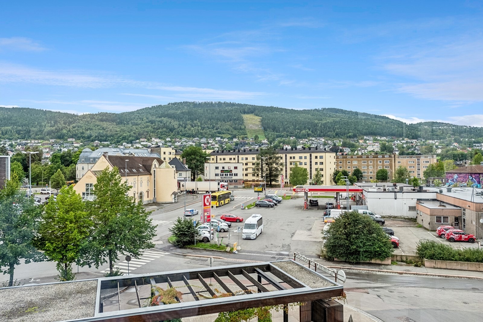Utsikt mot nærområdet. Galleribilde