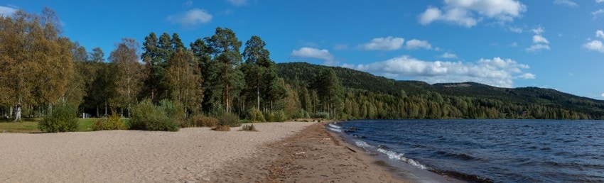 Flotte badeplasser langs Hurdalsjøen. Galleribilde