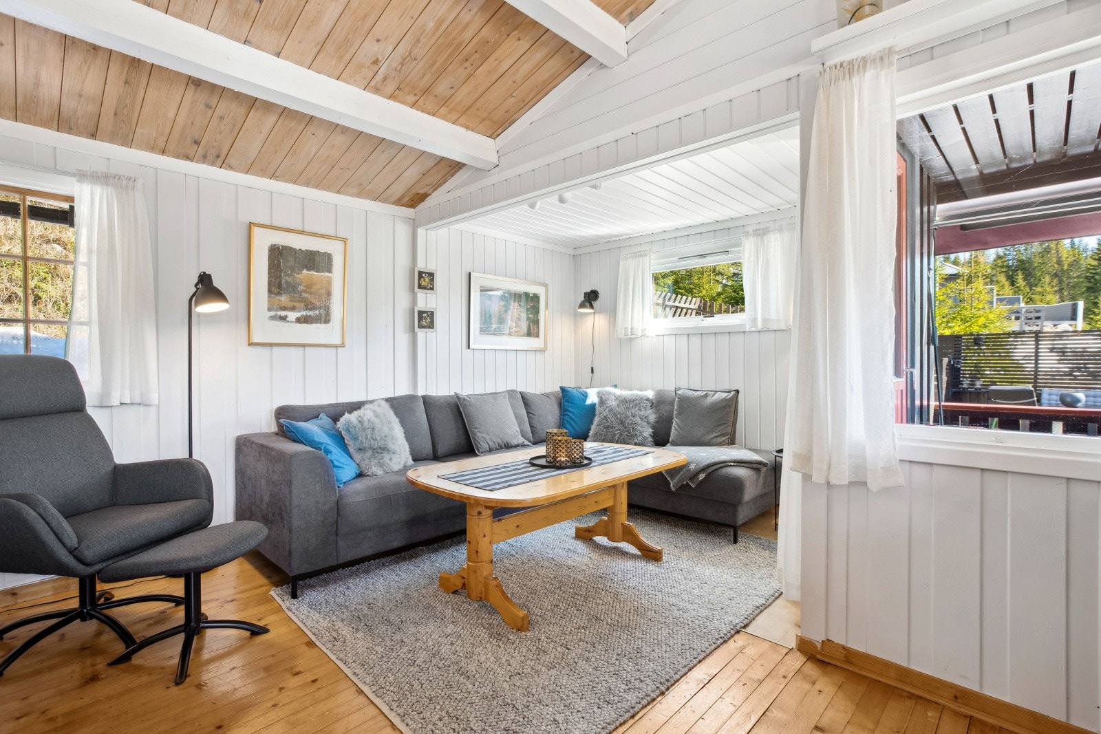 Nyt late dager på hytta. Galleribilde