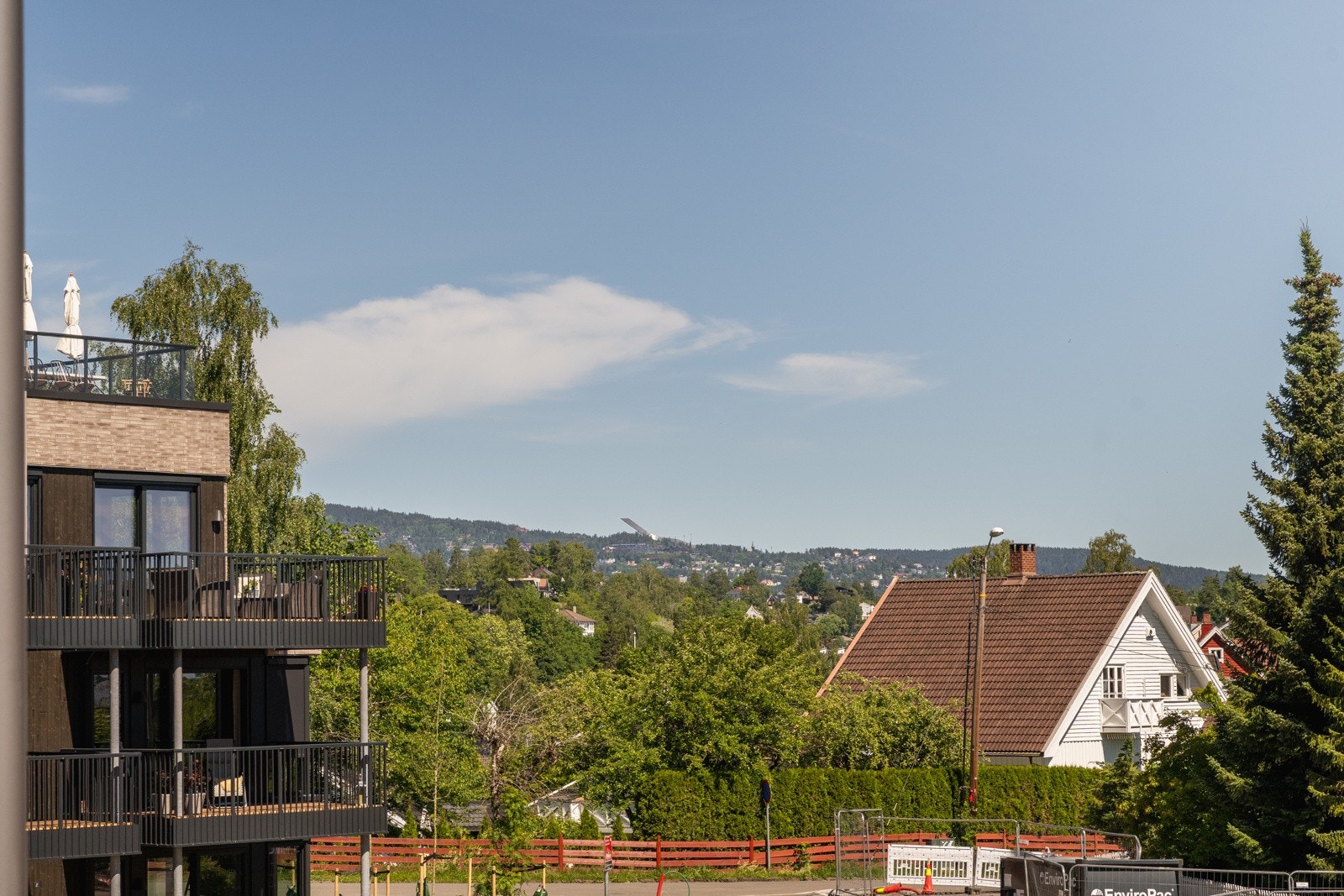 Utsikt fra soveromsvinduet. Galleribilde