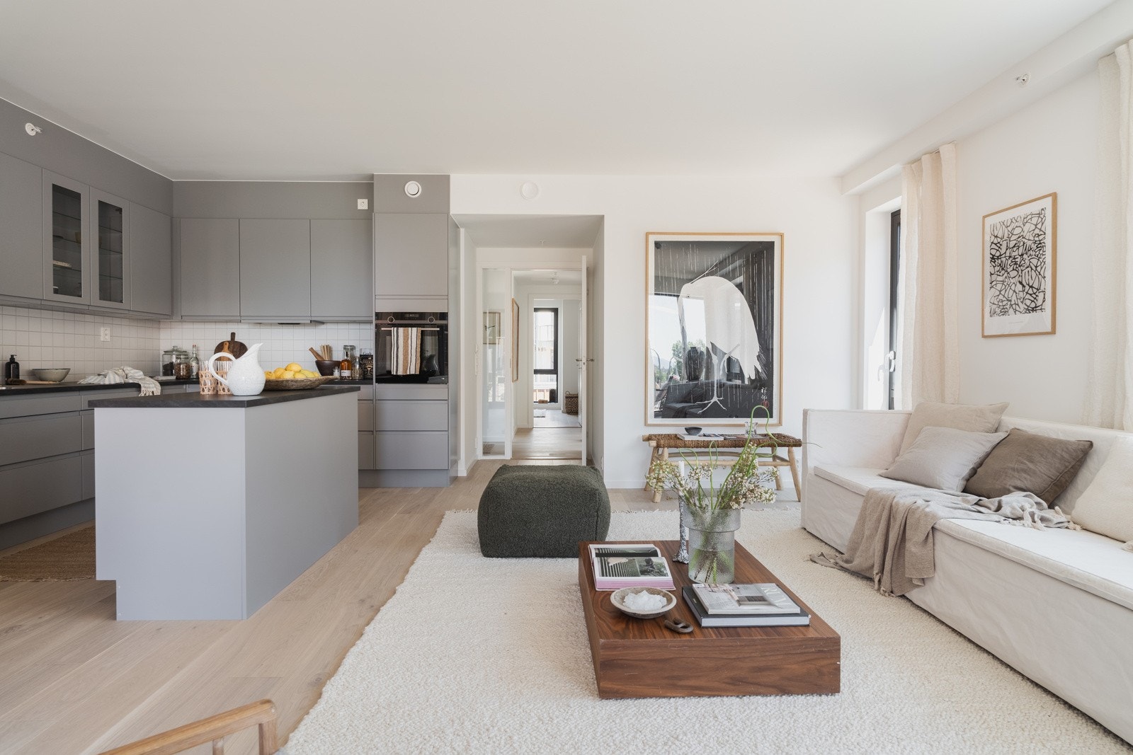 I tillegg er det plass til en hyggelig sofakrok. Galleribilde