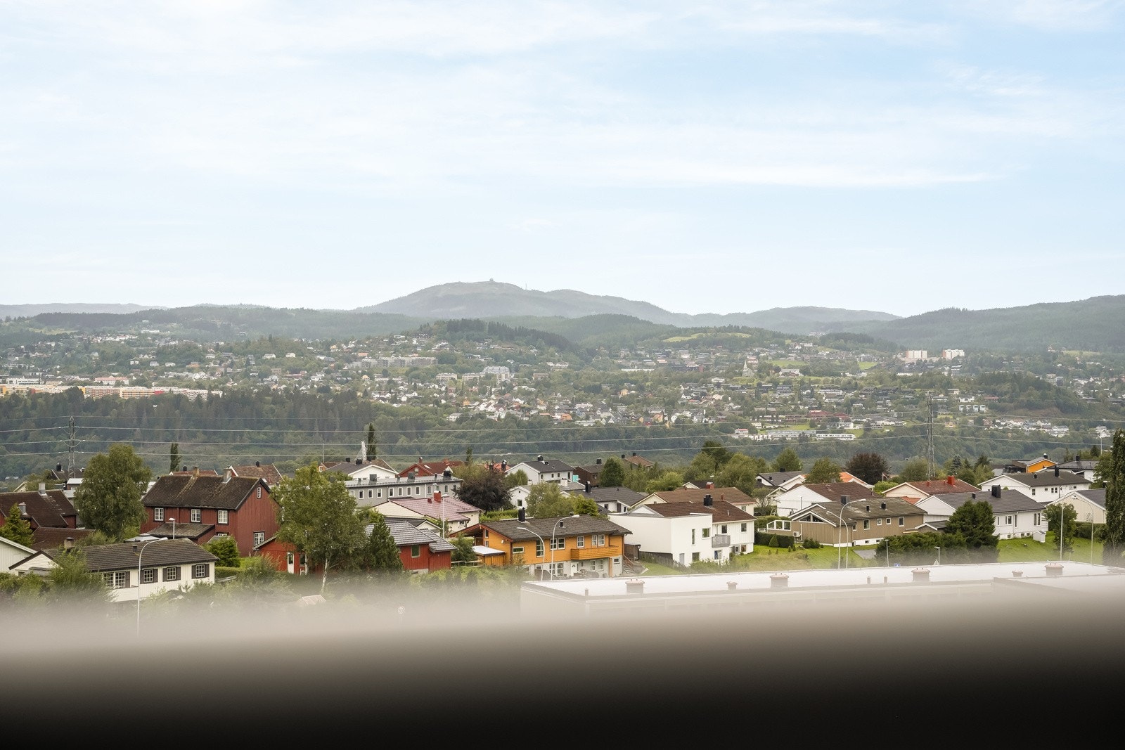 Her kan man sitte med fritt utsyn uten innsyn. Galleribilde