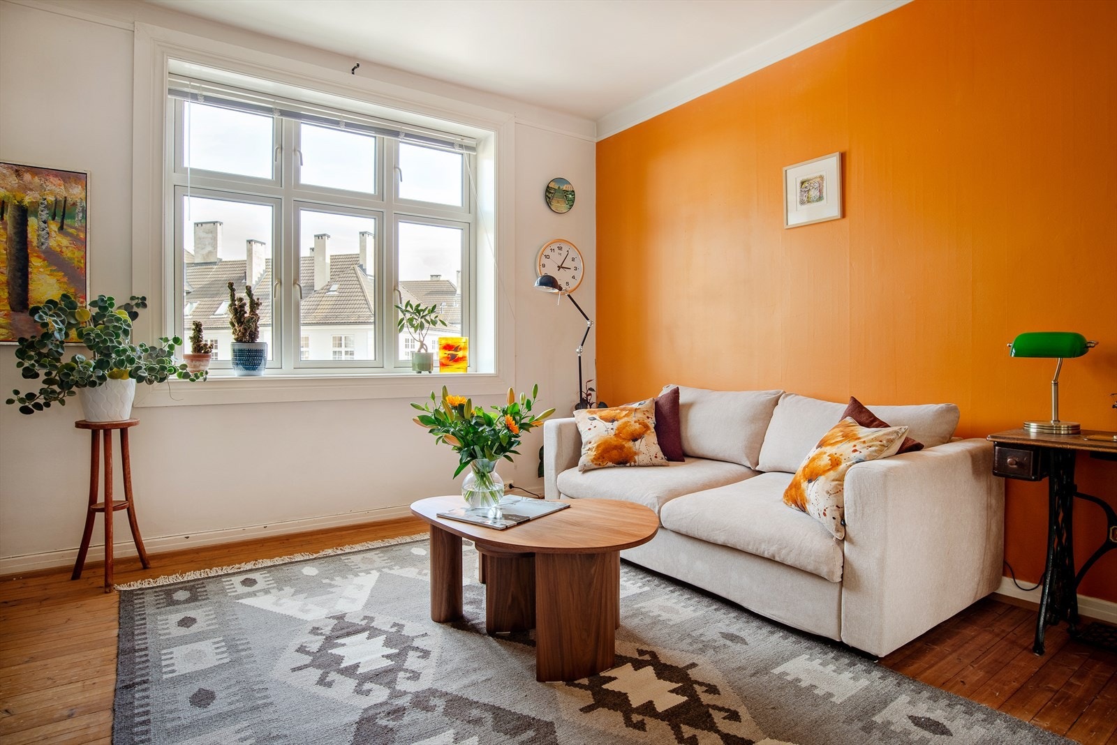 Velkommen til Dynekilgata 4, presentert av Alexander Svendsen. Galleribilde