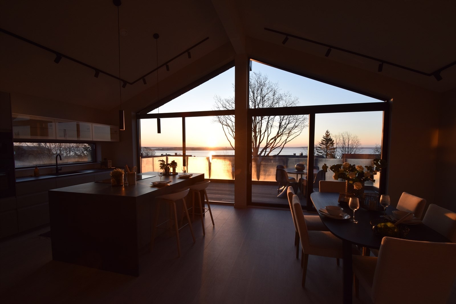 Soloppgang. Galleribilde