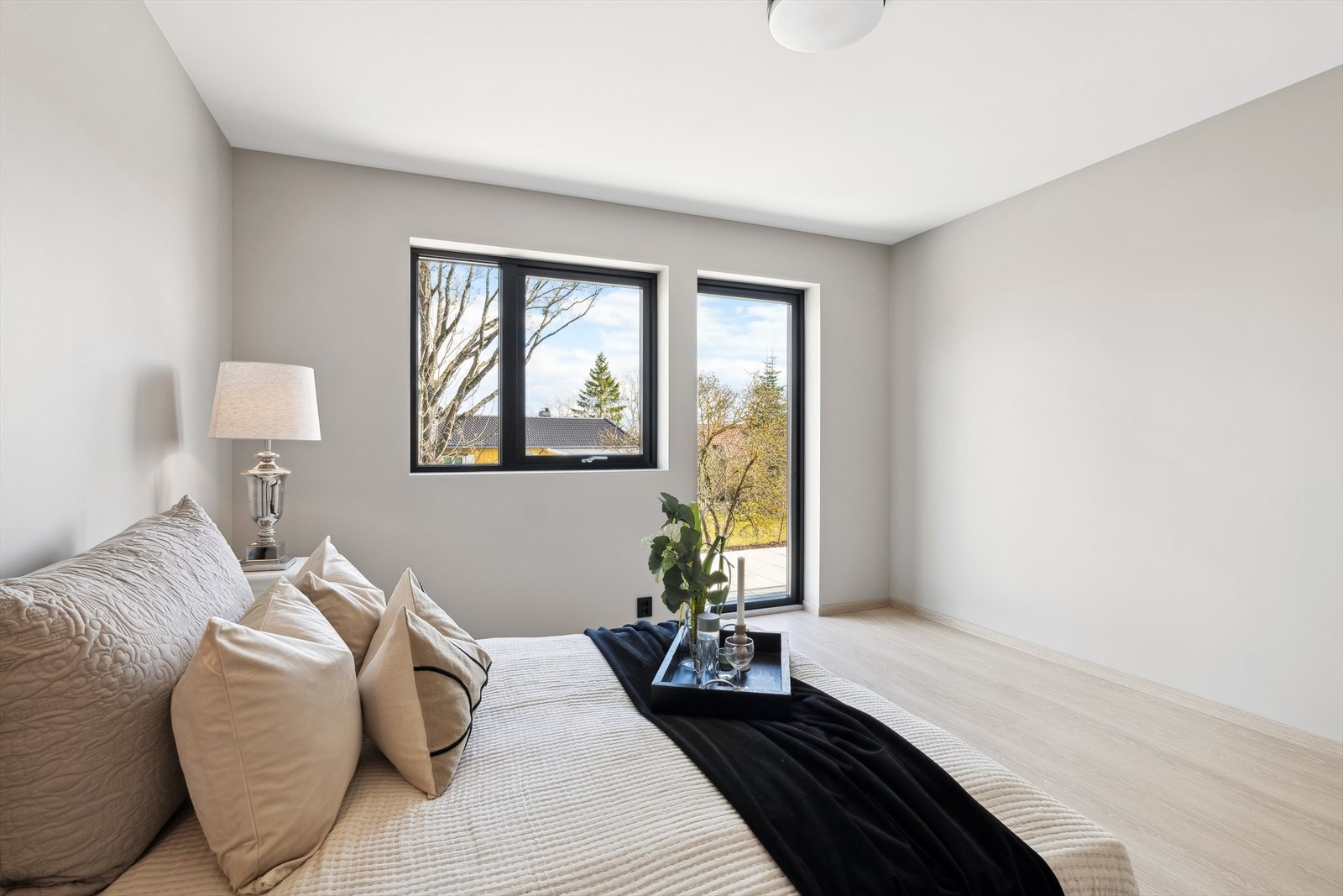 Ett av tre soverom i første etasje. Galleribilde