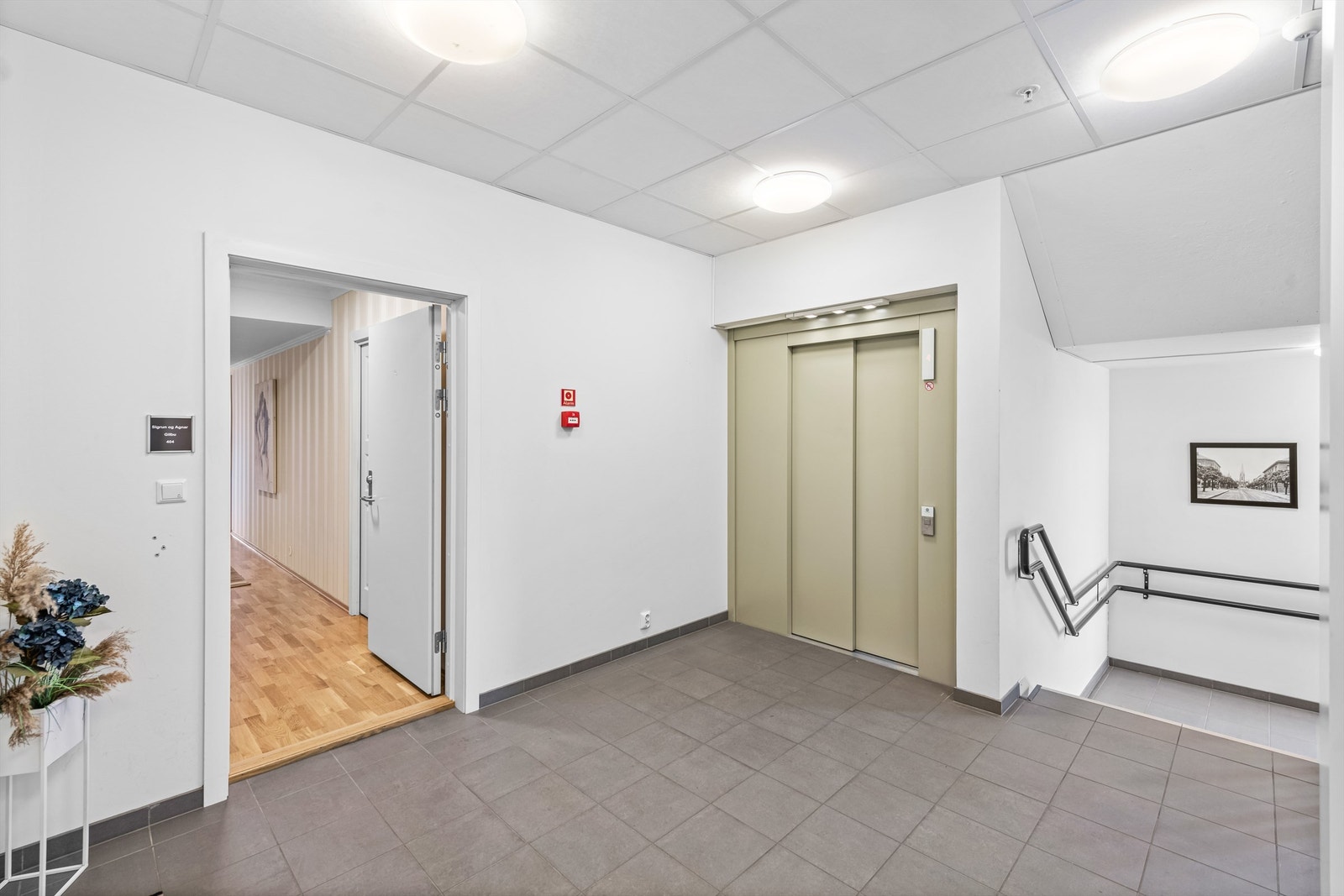 Heis helt frem til inngangsdøra Galleribilde