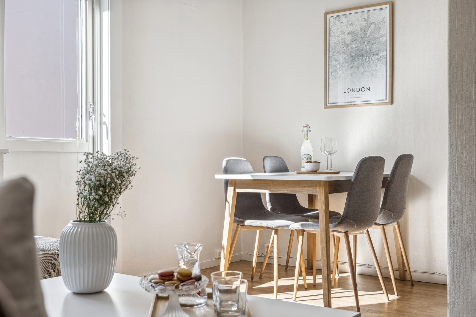 Detaljbilde av leilighetens spisegruppe. Galleribilde