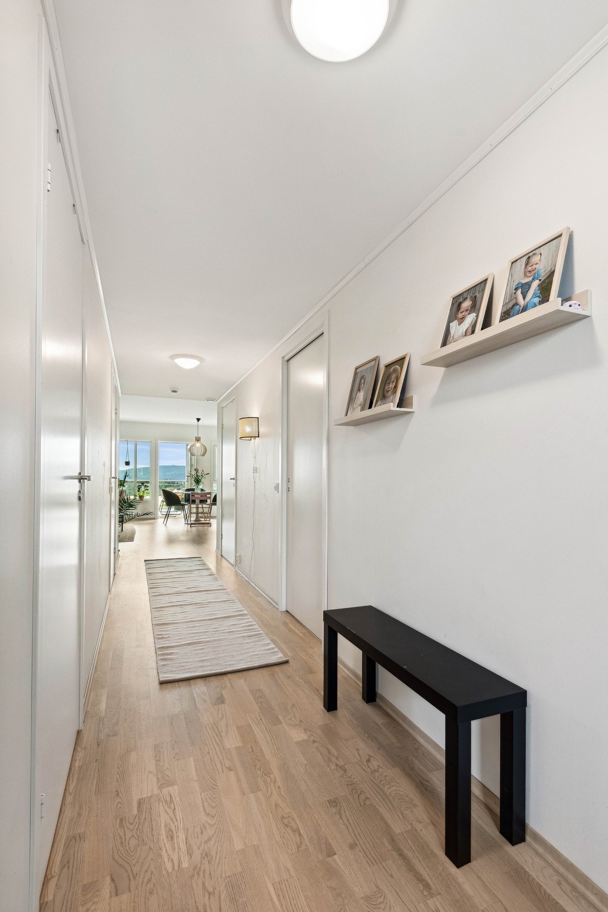 Leiligheten inneholde totalt 2 soverom, innvendig bod, bad, stue og kjøkken. Galleribilde