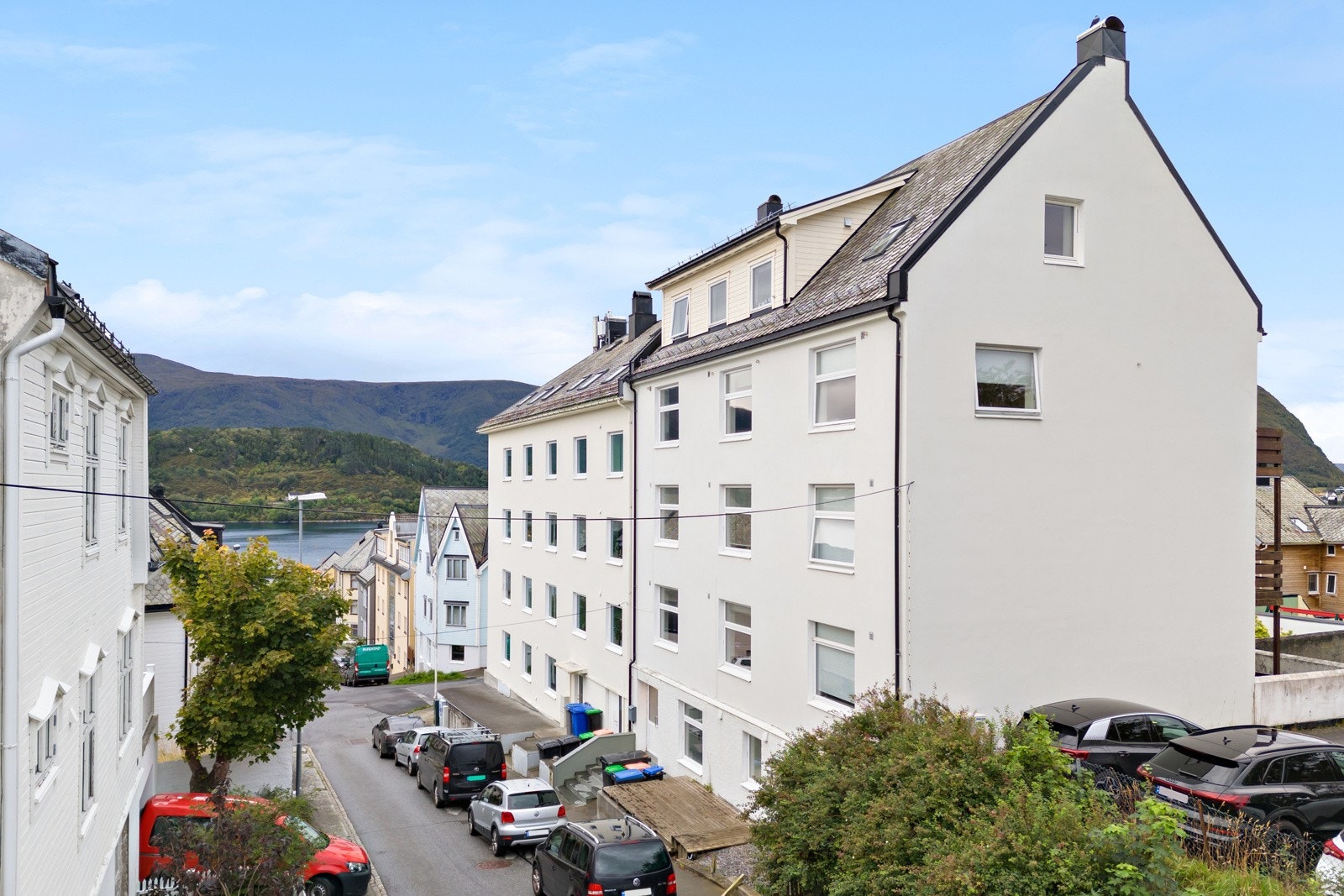 Dette er en fin 2-romsleilighet like ved sentrumskjernen og flotte rekreasjonsområder på Storhaugen. Galleribilde