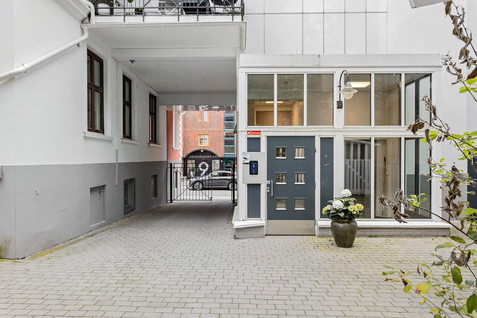 Flott inngangsparti Galleribilde